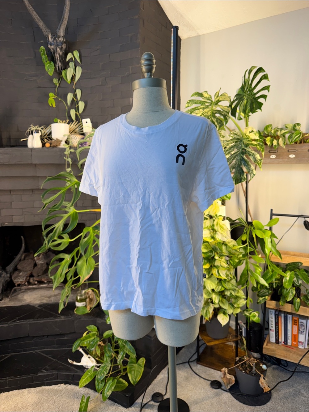 On Running White Men's Logo T-Shirt